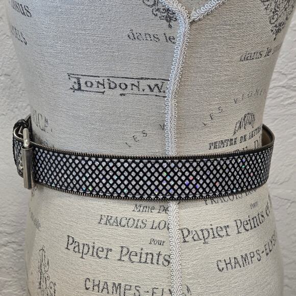 Shimmery Zipper Edge Black Sparkly Women's Belt Size Small - Picture 3 of 12